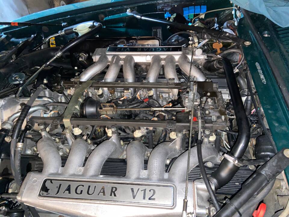 Image 18/18 of Jaguar XJS 6.0 V12 (1993)