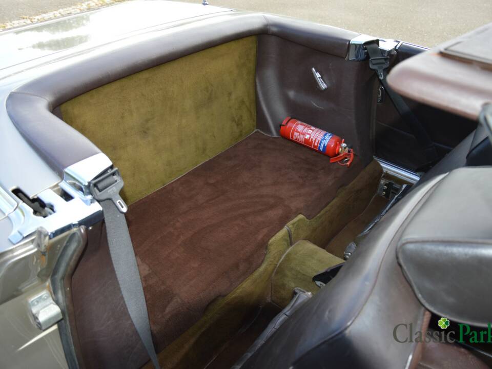Image 39/47 de Mercedes-Benz 560 SL (1986)