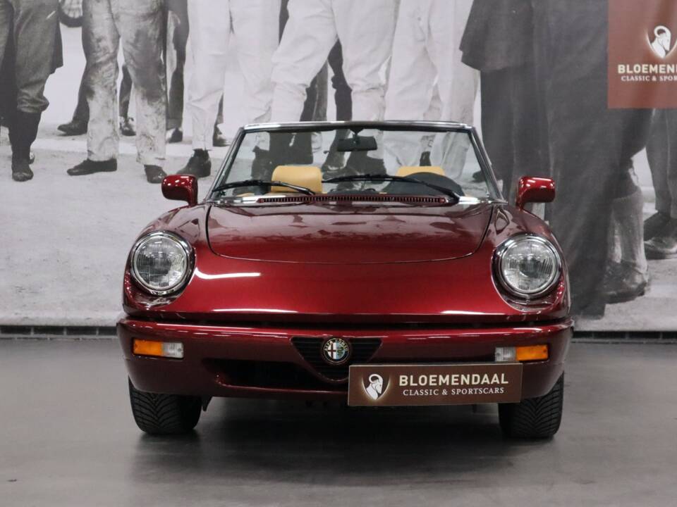 Immagine 3/64 di Alfa Romeo 1.6 Spider (1990)