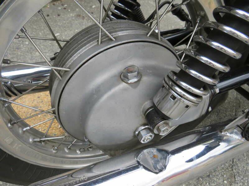 Image 39/45 of Moto Guzzi V7 Sport (1973)