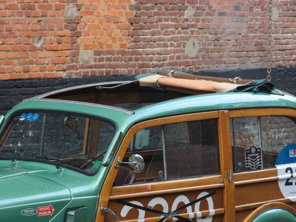 Image 39/51 de FIAT 500 C Giardiniera (1951)