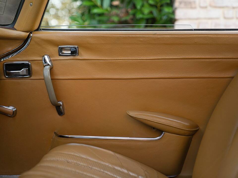 Image 30/50 de Mercedes-Benz 280 SL (1969)