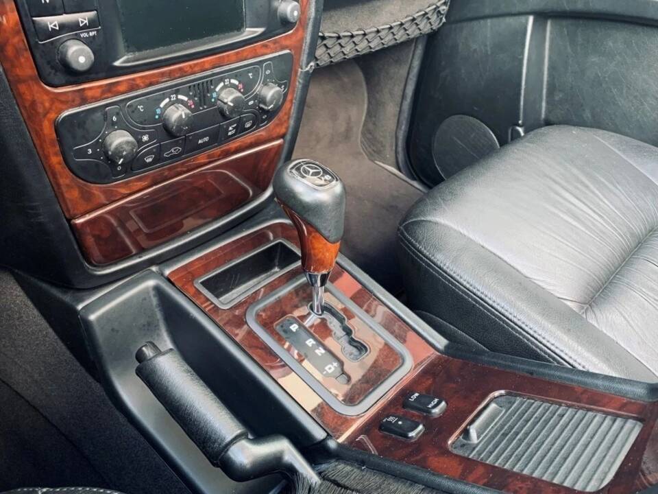 Image 12/16 of Mercedes-Benz G 400 CDI (SWB) (2001)