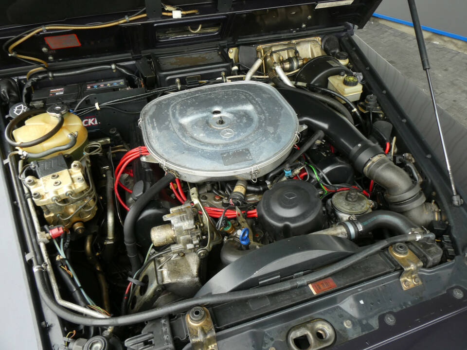 Image 14/23 of Mercedes-Benz 500 GE (1993)