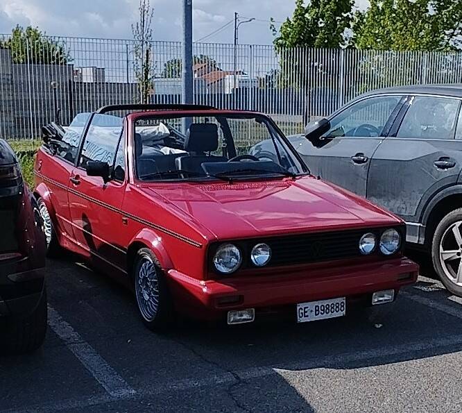 Image 4/55 de Volkswagen Golf Mk I Convertible 1.6 (1990)