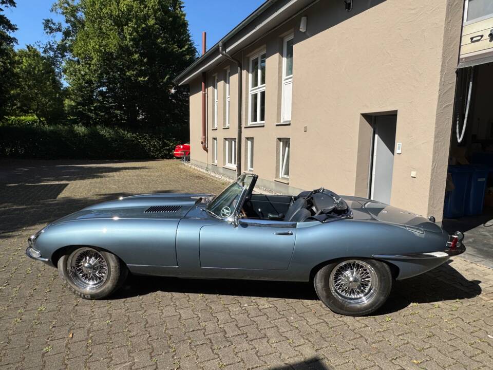Afbeelding 15/17 van Jaguar Type E 4.2 (1965)