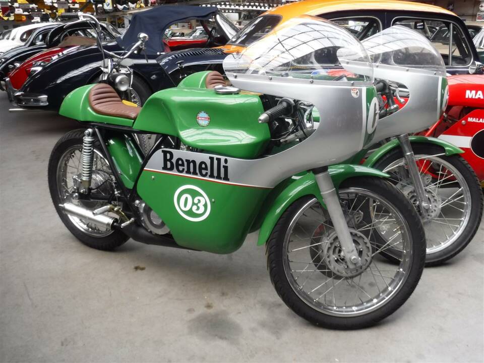 Bild 16/25 von Benelli DUMMY (1976)