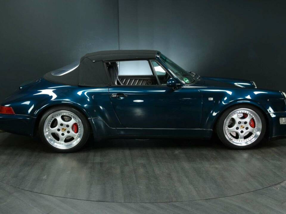 Image 7/30 of Porsche 911 Carrera 2 (WTL) (1993)