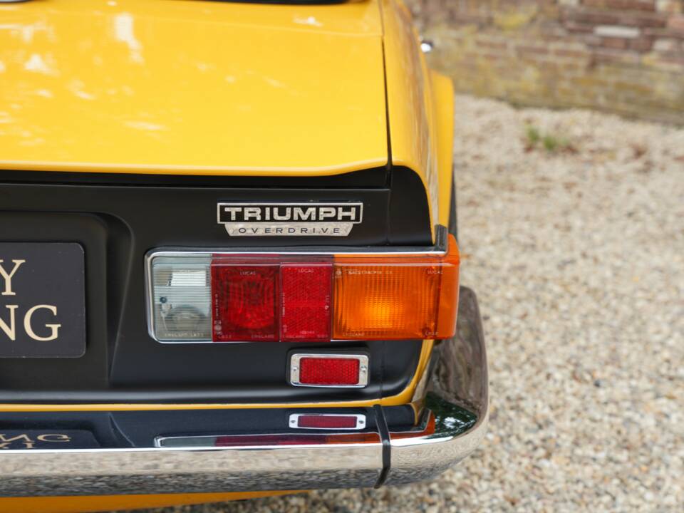 Image 32/50 of Triumph TR 6 (1971)