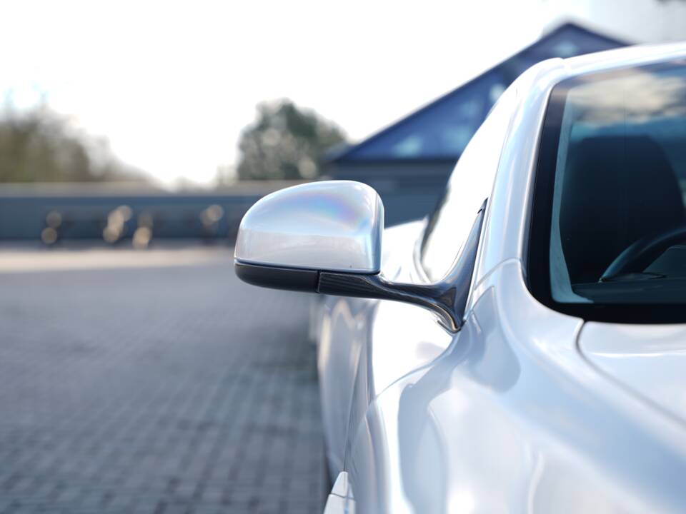 Immagine 39/50 di Aston Martin DBS (2011)