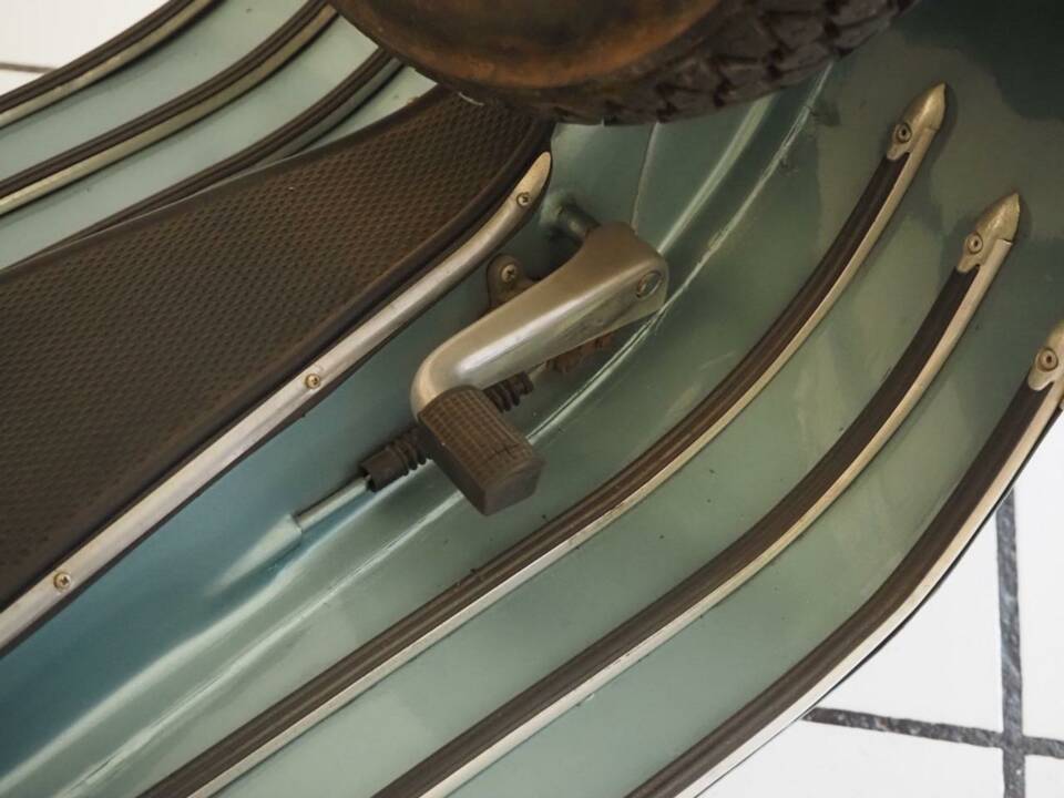 Bild 18/33 von Piaggio Vespa 150 (1960)