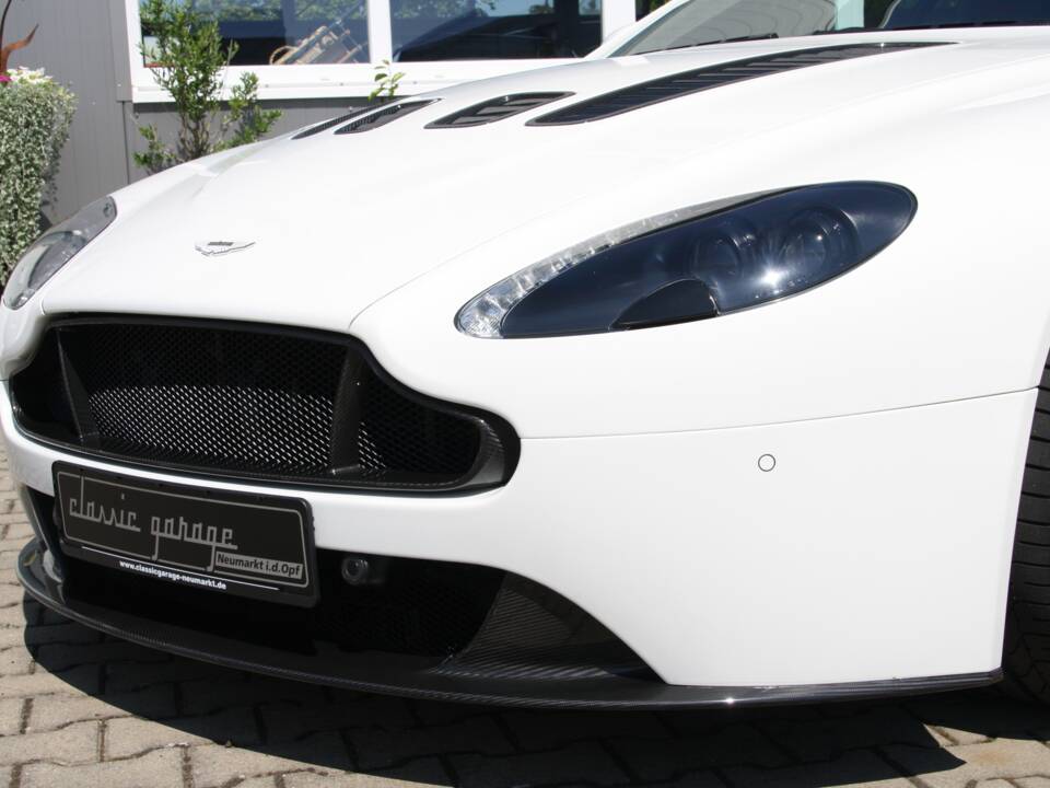 Image 7/24 de Aston Martin V12 Vantage S (2015)
