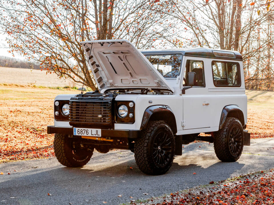 Image 12/49 of Land Rover Defender 90 (1994)