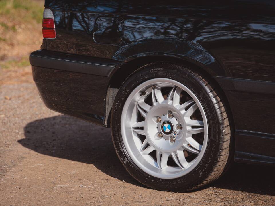 Immagine 14/37 di BMW M3 (1997)
