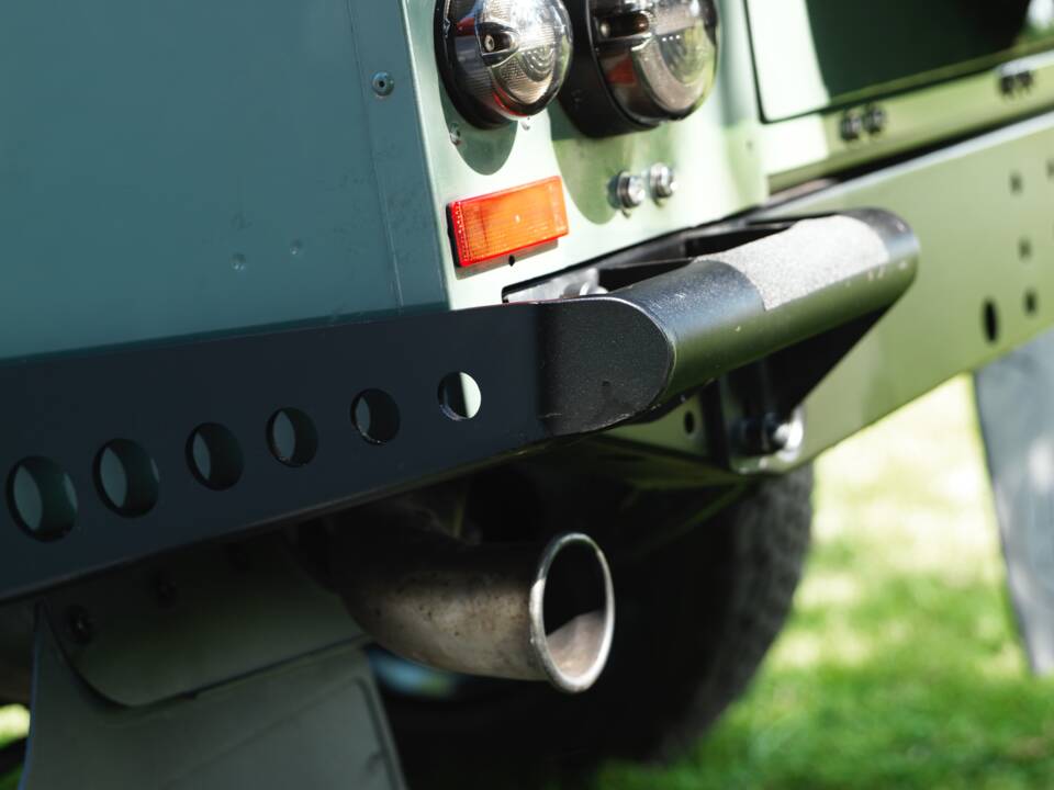 Bild 14/41 von Land Rover Defender 110 (2007)