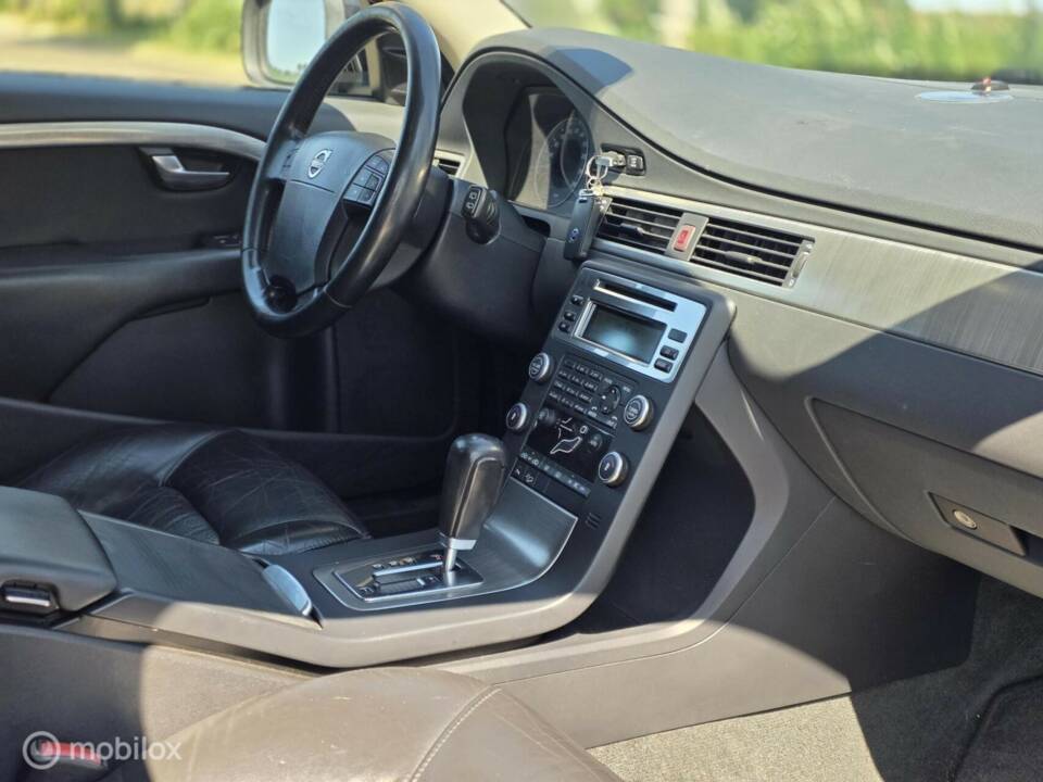 Image 23/34 of Volvo XC70 D5 (2008)