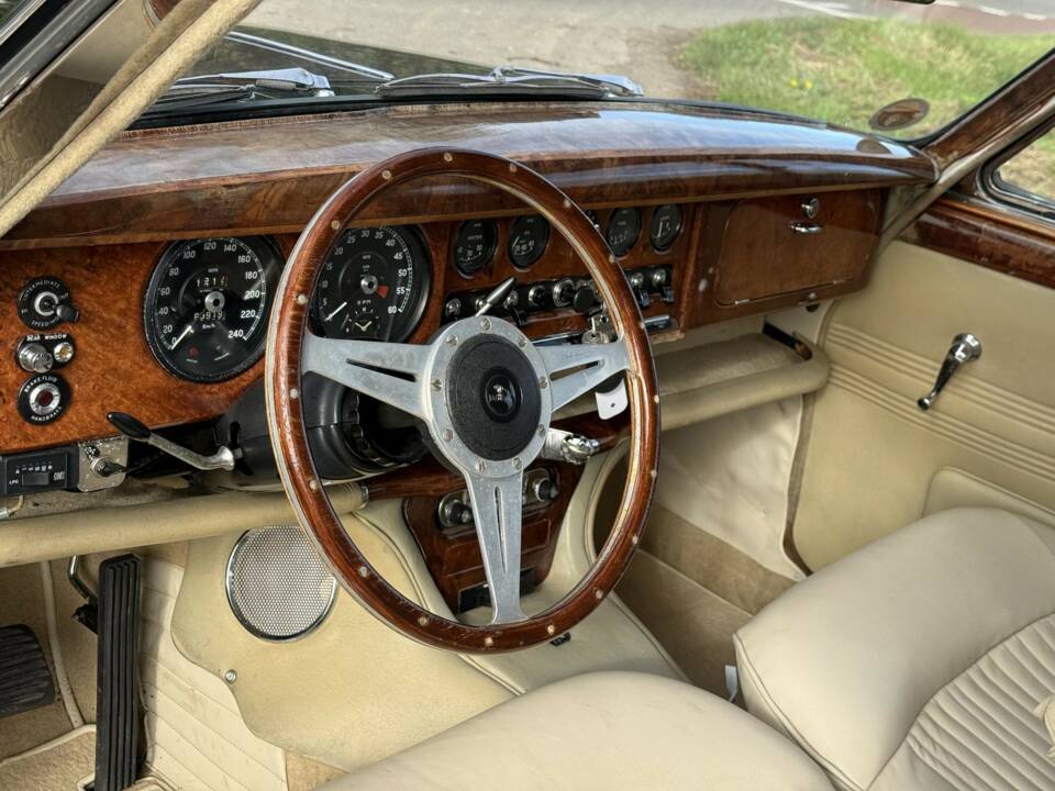 Bild 9/22 von Jaguar S-Type 3.8 (1968)