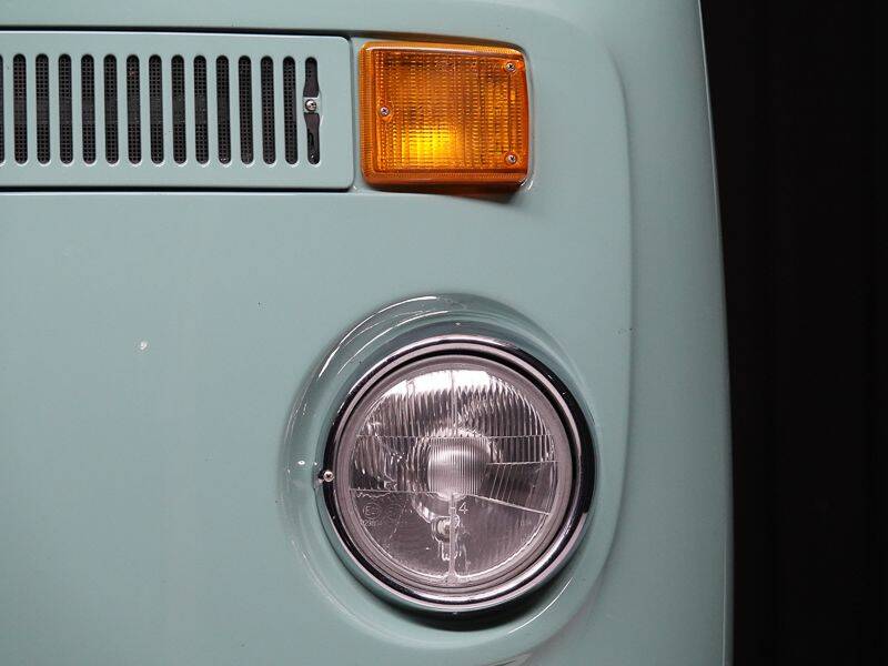 Bild 15/15 von Volkswagen T2b Kleinbus (1978)