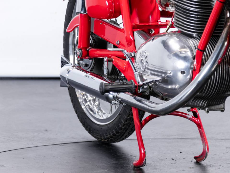 Image 19/42 of MV Agusta DUMMY (1955)