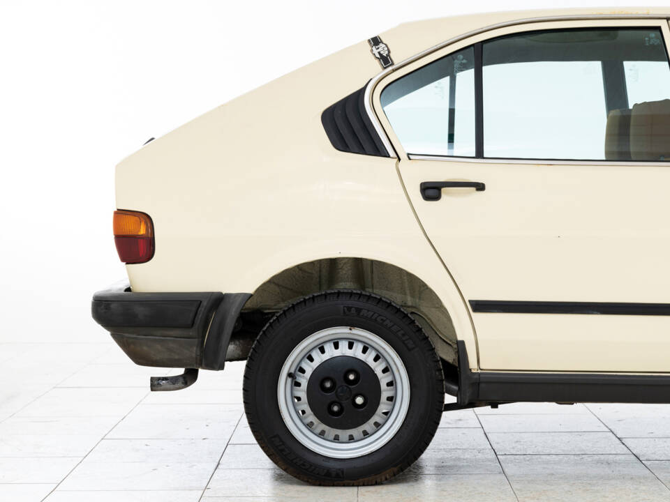 Immagine 40/83 di Alfa Romeo Alfasud 1.2 (1982)