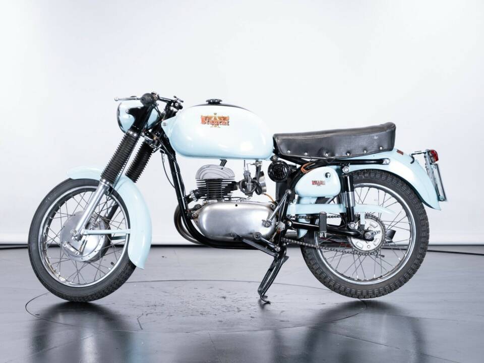 Image 8/50 of Bianchi 125 (1958)
