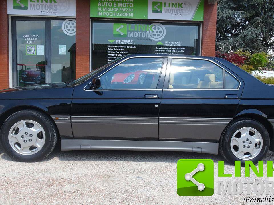 Afbeelding 2/10 van Alfa Romeo 164 3.0 V6 Quadrifoglio (1991)