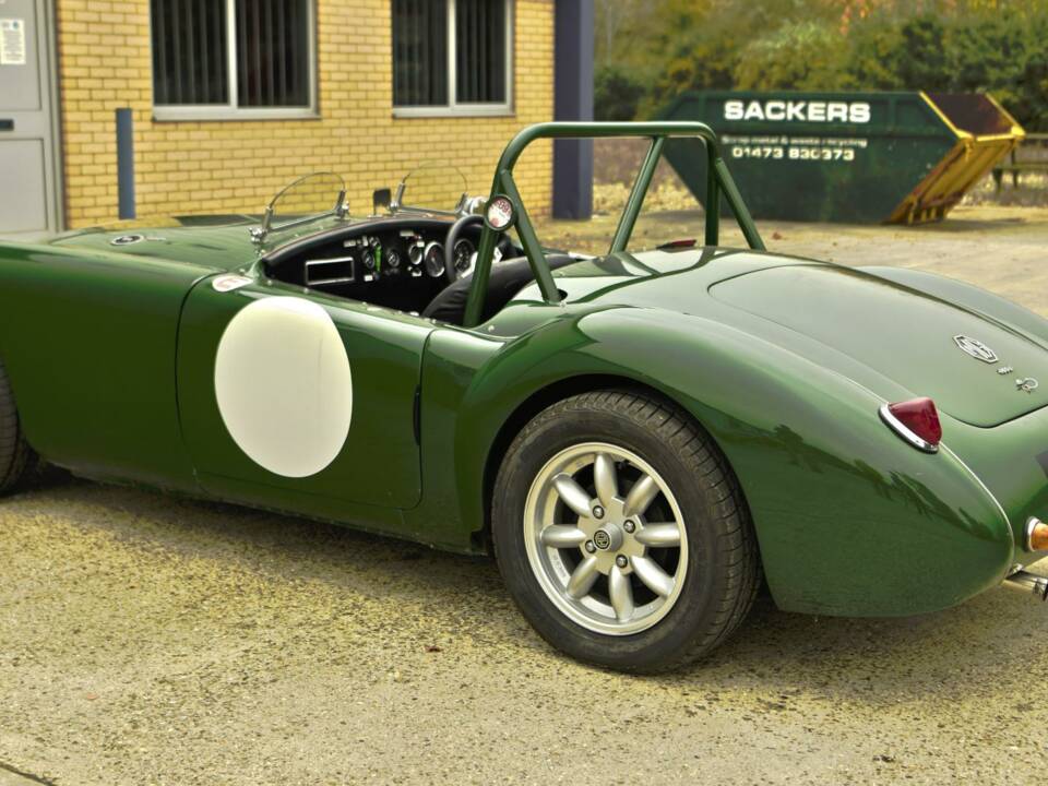 Image 9/36 of MG MGA 1600 (1958)