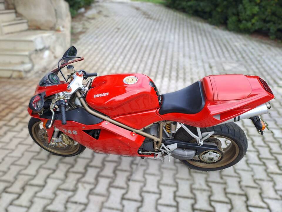 Immagine 14/37 di Ducati 748 Biposto (2000)