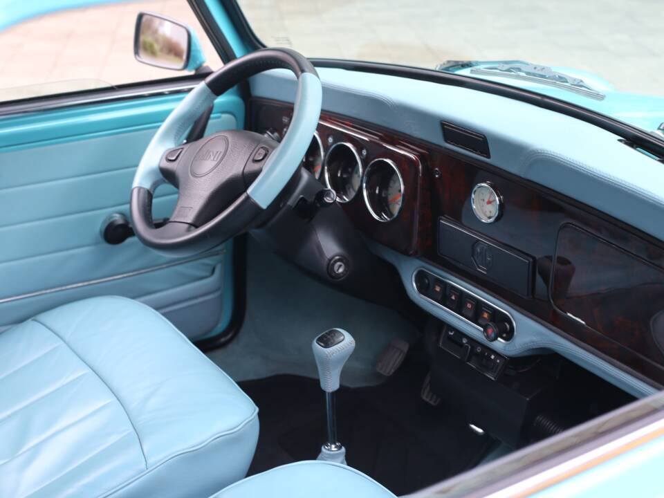 Image 33/50 de Mini Cooper 1.3i MPI (1999)