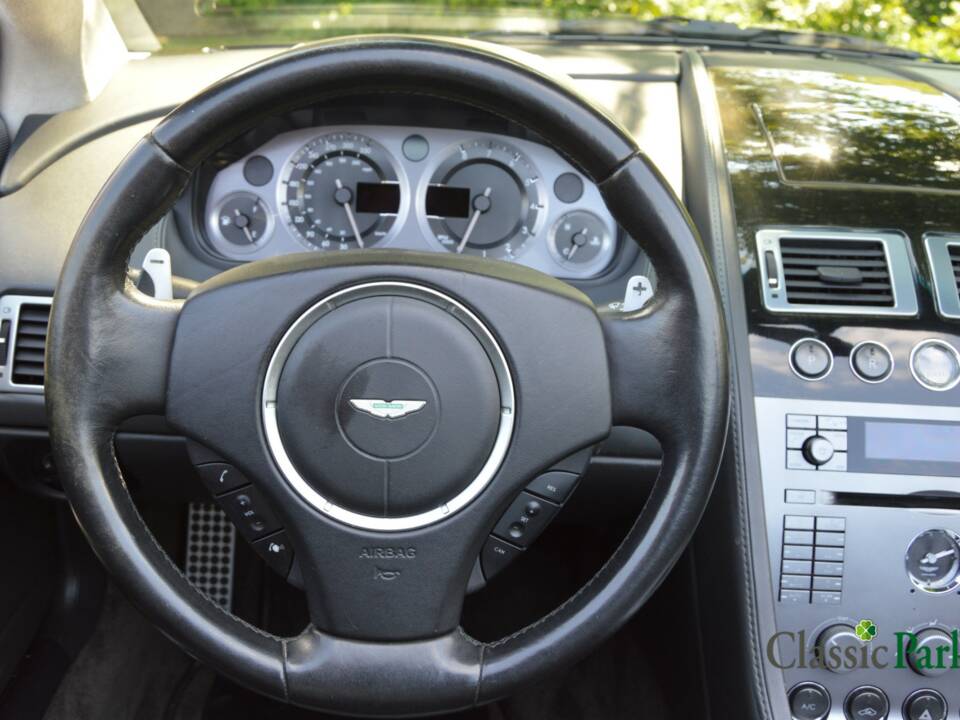 Bild 45/50 von Aston Martin DB 9 Volante (2005)