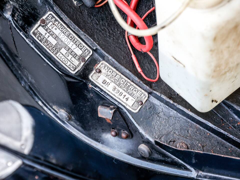 Immagine 29/37 di Citroën Traction Avant 11 BL (1955)