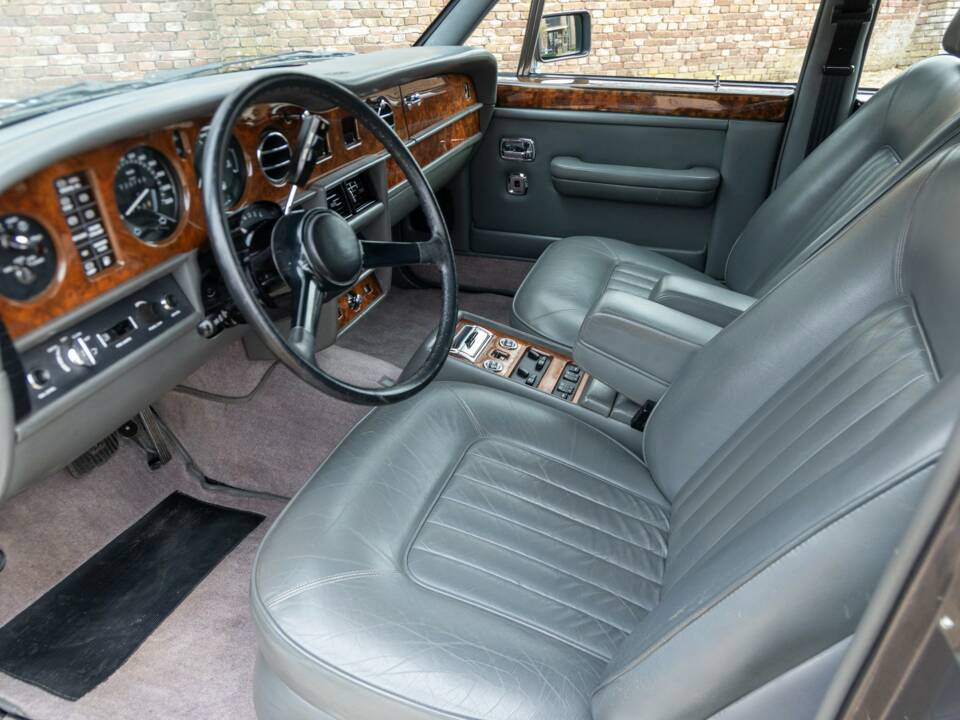 Image 49/50 of Rolls-Royce Silver Spirit (1987)