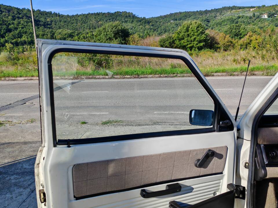 Image 20/39 of FIAT Panda 4x4 1,0 (1986)
