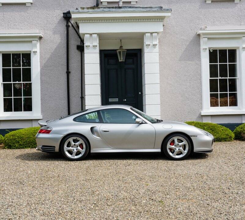 Immagine 48/50 di Porsche 911 Turbo (2001)