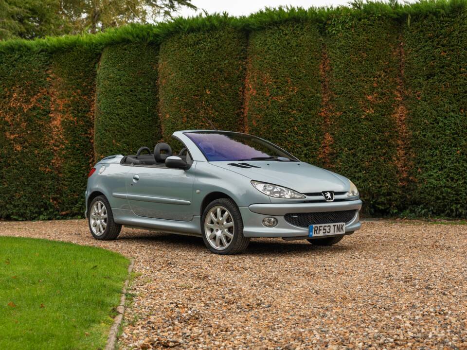 Immagine 5/40 di Peugeot 206 CC 1.6 16V (2003)