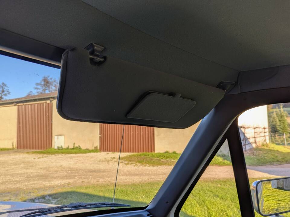 Image 27/65 of Ford F-150 (1991)