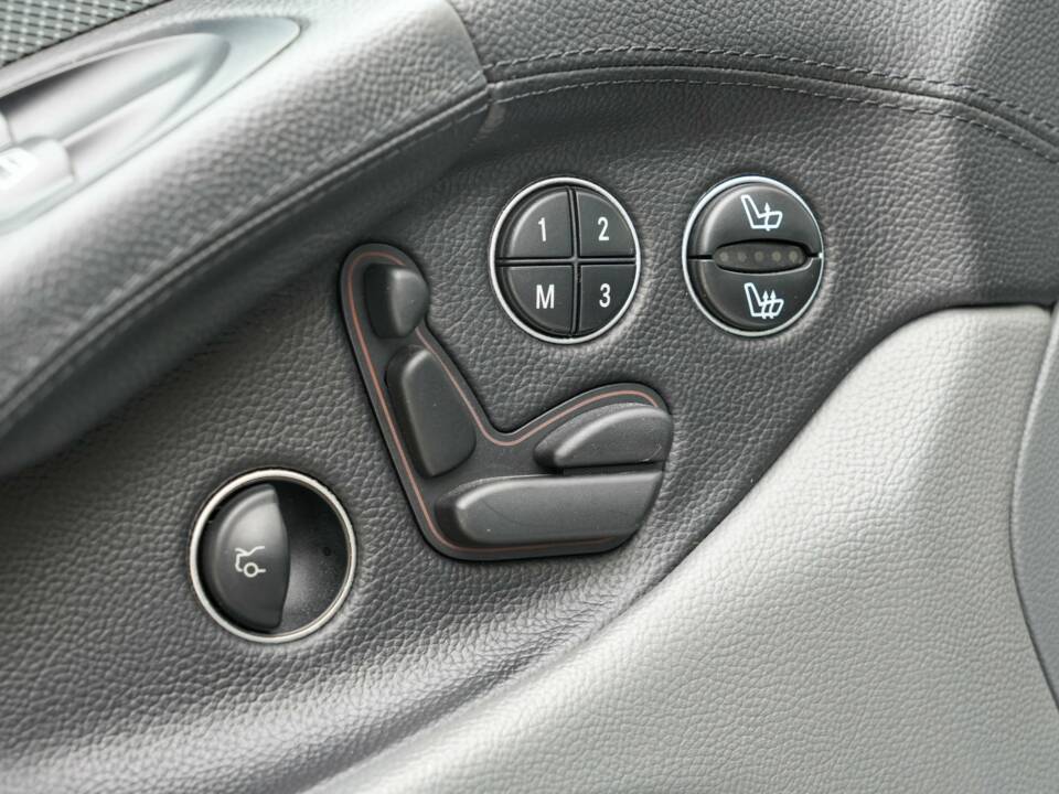 Image 10/45 de Mercedes-Benz SL 350 (2003)