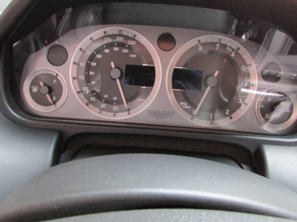 Bild 13/21 von Aston Martin V8 Vantage N400 (2008)