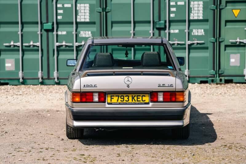 Image 8/10 de Mercedes-Benz 190 E 2.5-16 (1989)