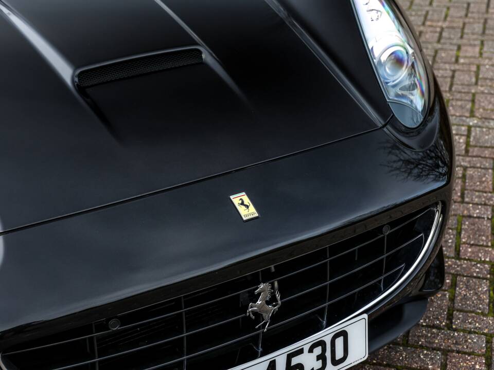 Immagine 26/36 di Ferrari California (2012)