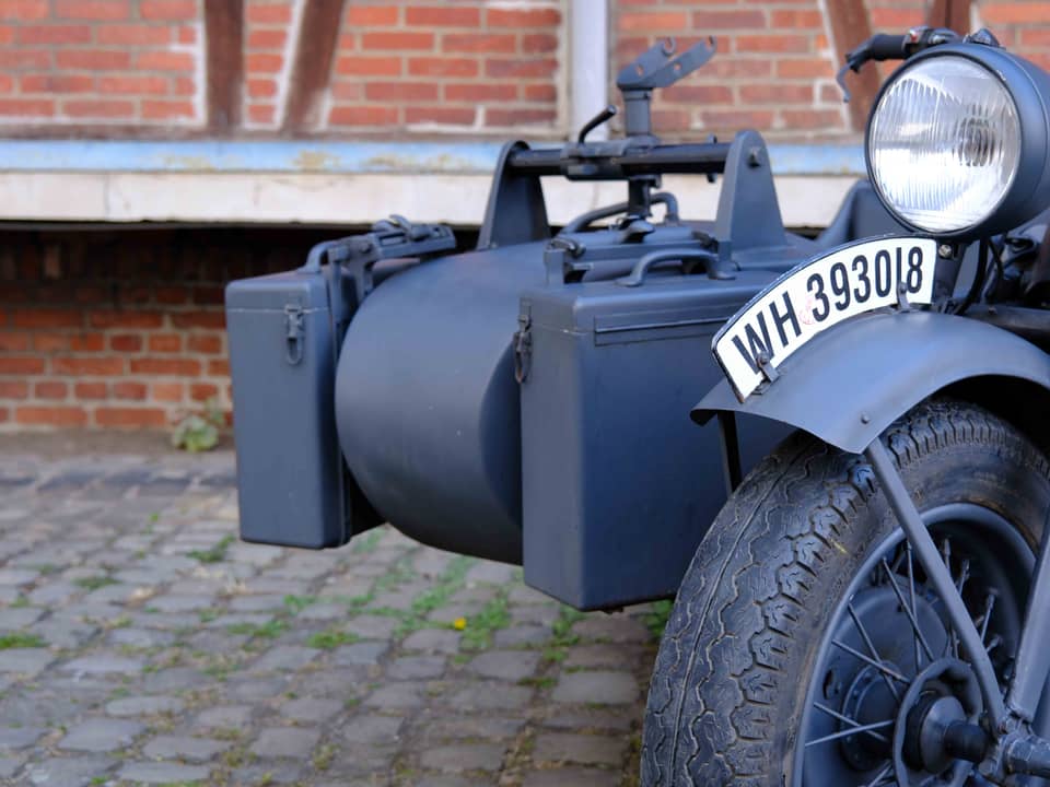 Image 46/92 of Zündapp KS 750 (1943)