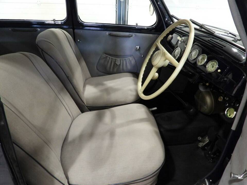 Image 3/10 of Lancia Ardea (1950)