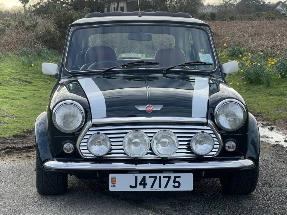 Image 4/12 of Rover Mini Cooper 40 - Limited Edition (2000)