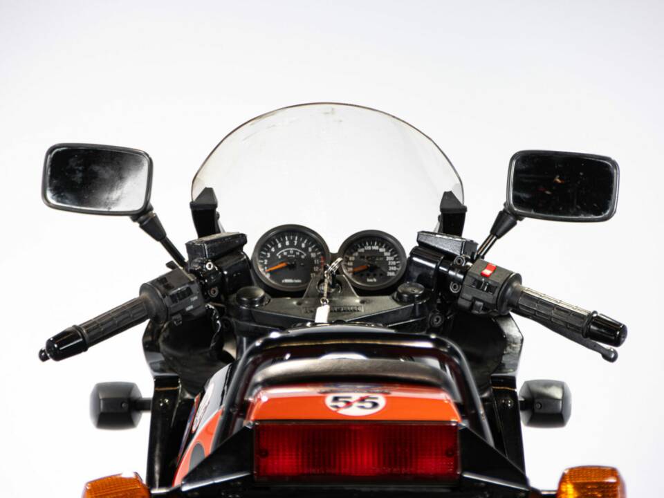 Afbeelding 29/50 van Kawasaki GPz 900 R Ninja (1984)