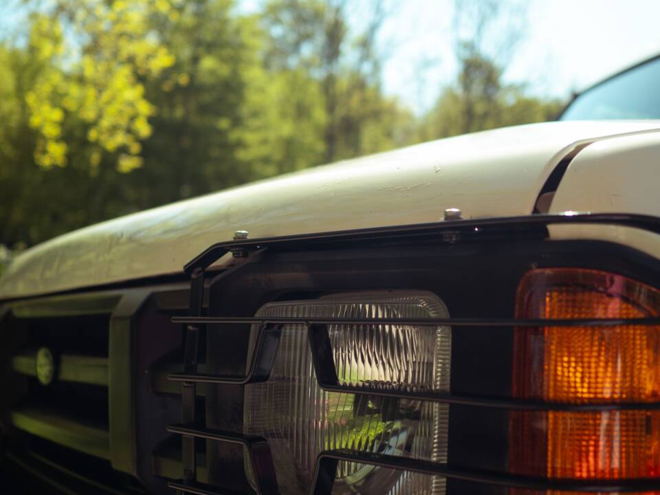 Image 9/18 of Land Rover Discovery (1990)