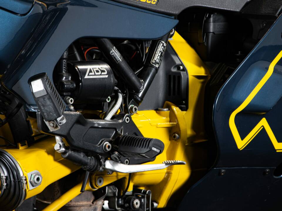 Image 10/50 of BMW K1 (1990)