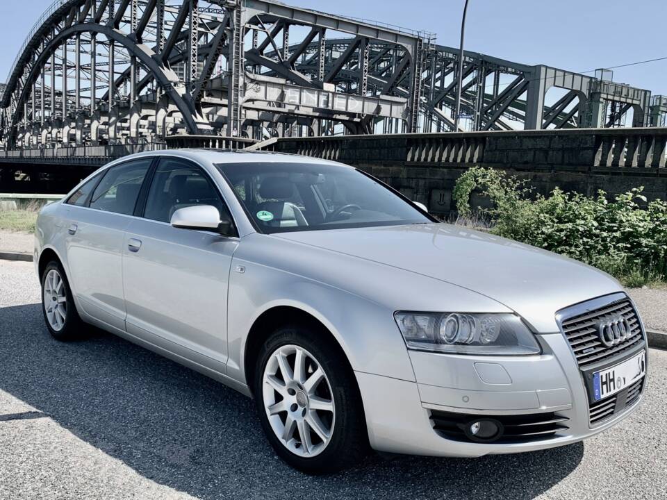 Immagine 21/21 di Audi A6 3.2 FSI quattro (2007)