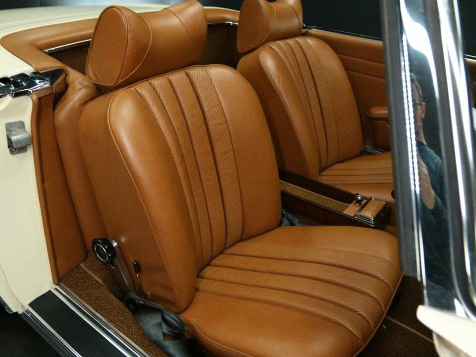 Imagen 16/30 de Mercedes-Benz 280 SL (1971)