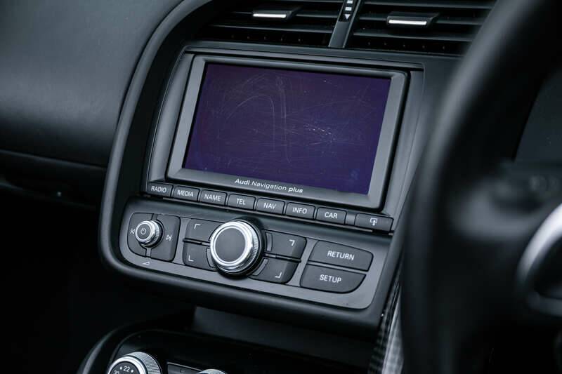 Immagine 24/35 di Audi R8 V10 Spyder (2011)