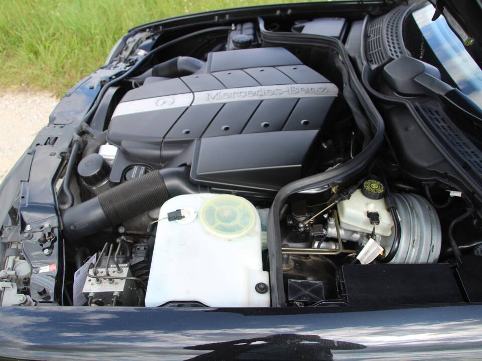 Bild 23/42 von Mercedes-Benz CLK 430 (2002)